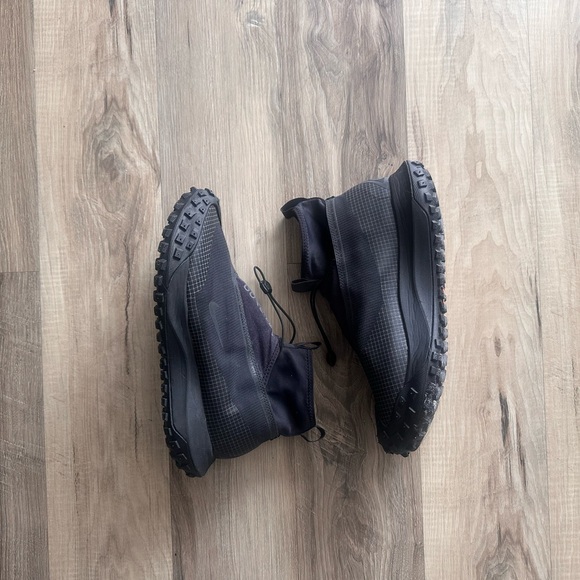 Nike ACG Mountain Fly Goretex Men's Trail Shoes - Picture 2 of 6